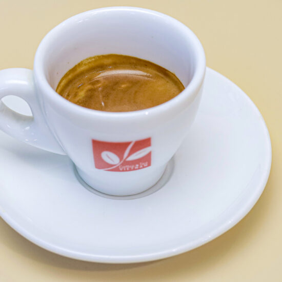 Espresso chiết xuất từ hạt Arabica