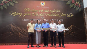 Coffee&Tea VN tại tọa đàm cà phê Arabica Sơn La